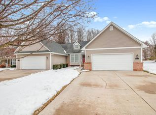 313 Woodview Pl, Manchester, MI