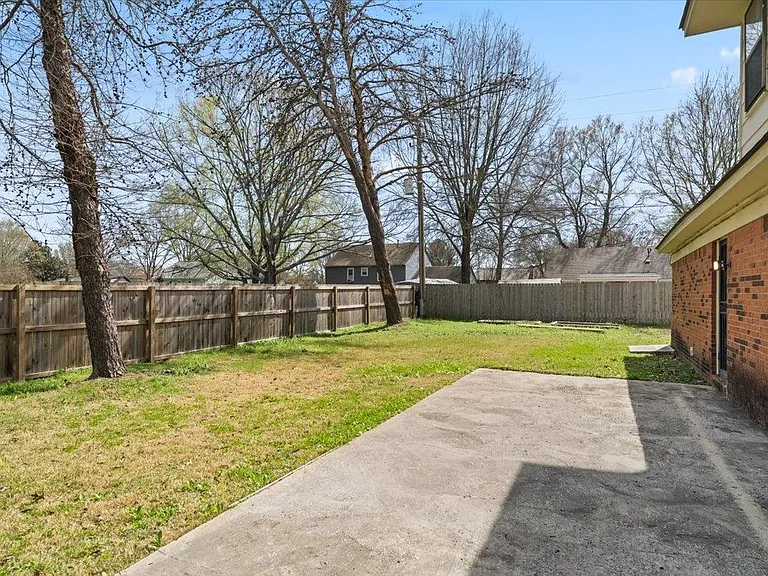 676 Hermitage Trail Dr — Photo 20
