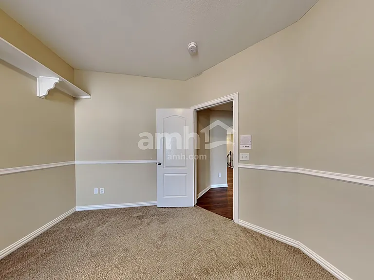 1245 Potter Ave — Photo 26