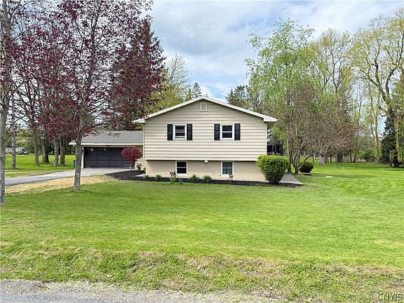 2nd image of 64 Gunderman Rd