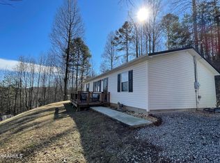 664 Ridge Rd, Caryville, TN 37714