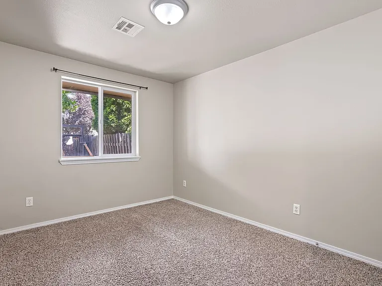 973 E Congress St #1 — Photo 12