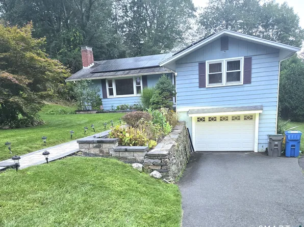 48 Ferguson Road, Manchester, CT 06040