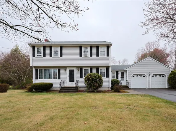 418 Dailey Dr, Franklin, MA 02038