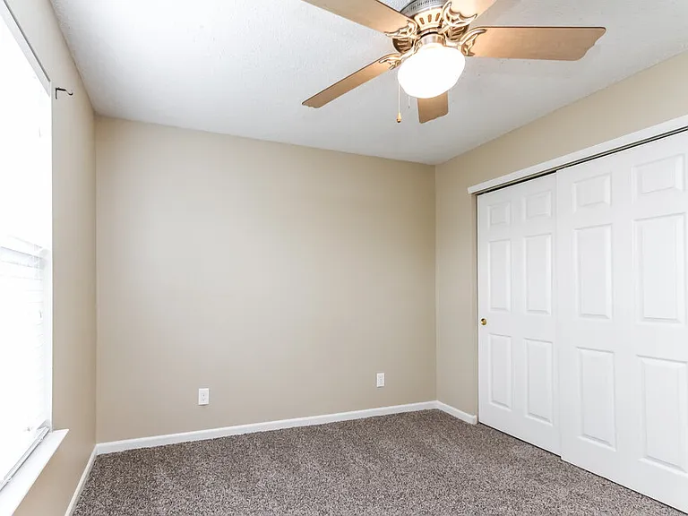 1178 Kenwood Dr — Photo 11