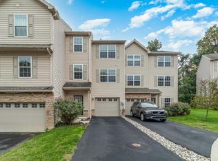 39 Crooked Dr, Enola, PA 17025