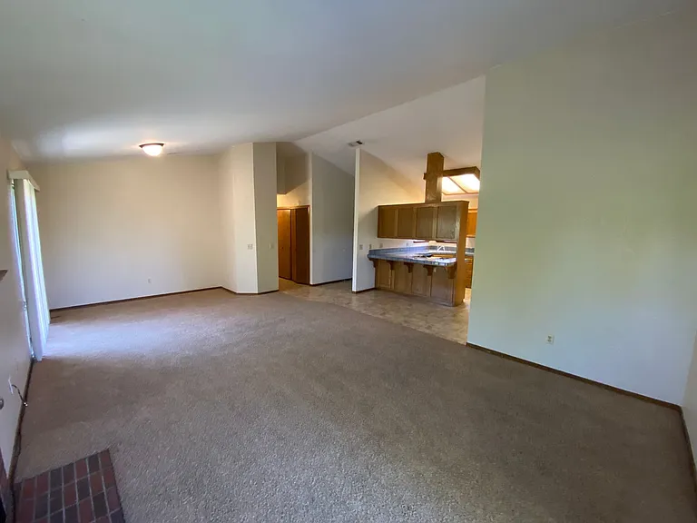 1348 E Ferguson Ct — Photo 8