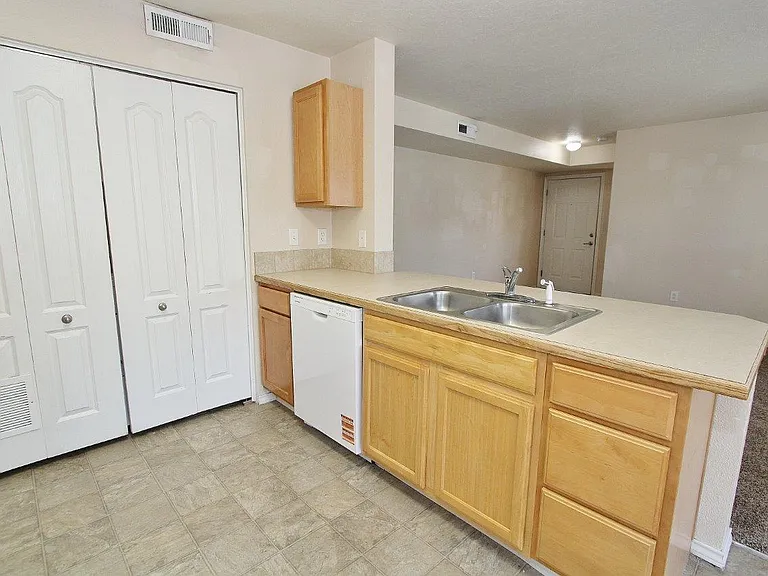11840 W Cloverbrook Ln #101 — Photo 10