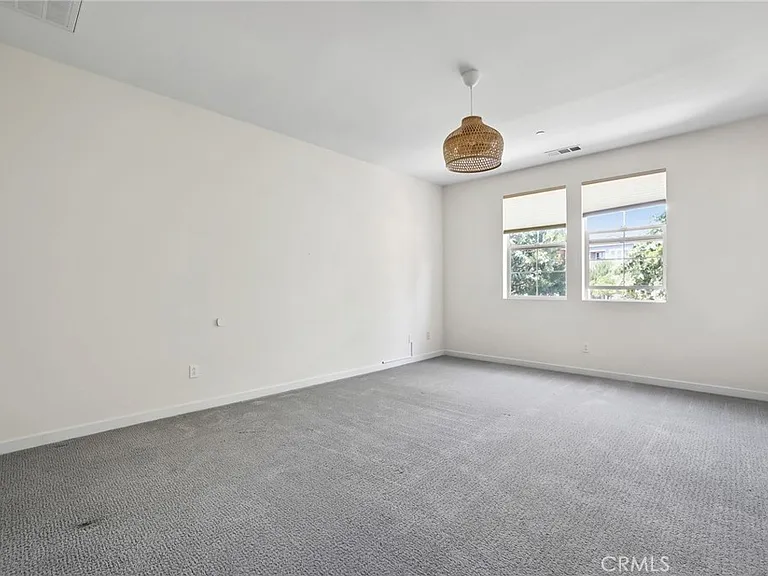 216 Finch — Photo 25