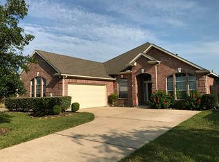 5815 Little Grove Dr, Pearland, TX 77581