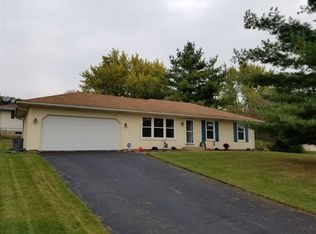 3712 Keith View Dr, Rockford, IL 61107