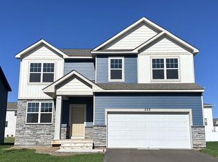 222 Snowdrop Trl, Waconia, MN 55387