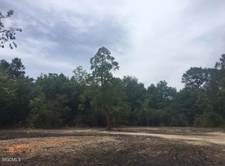 5220 Wildwood Rd, Moss Point, MS 39562