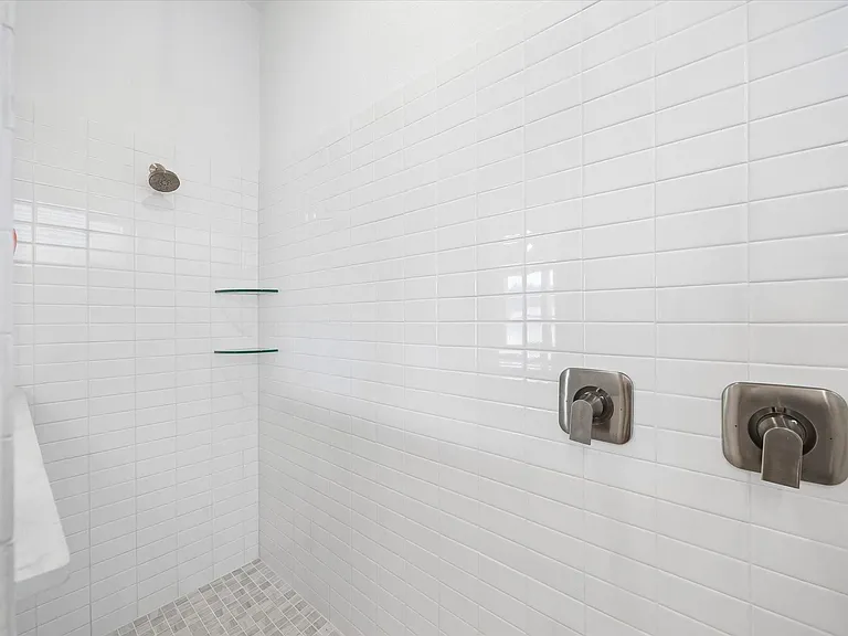 551 Ruby Bend Ln — Photo 14