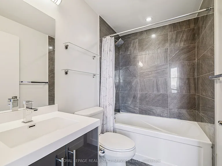 2087 Fairview St #1209 — Photo 12