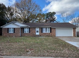 55 N Hampton Ln, Jackson, TN 38305