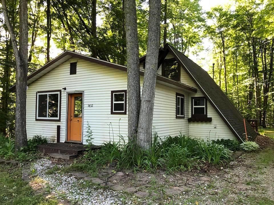 3432 Coolwater exterior