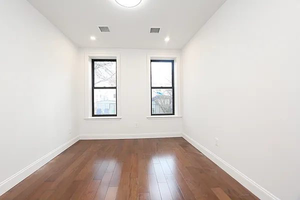 Sold by Keystone Realty USA Corp | media 9