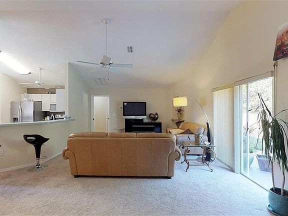 3rd image of 2310 N Brentwood Cir