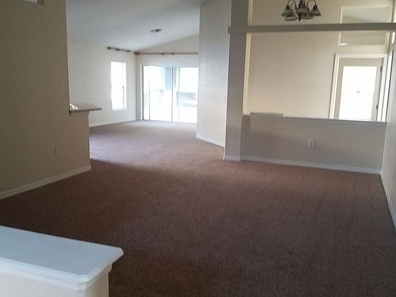 3rd image of 33320 Irongate Dr