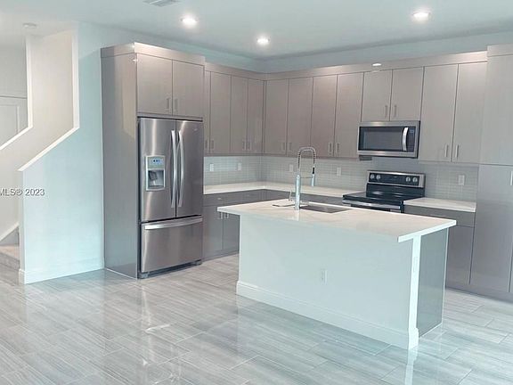 4th image of 574 Parsons Way