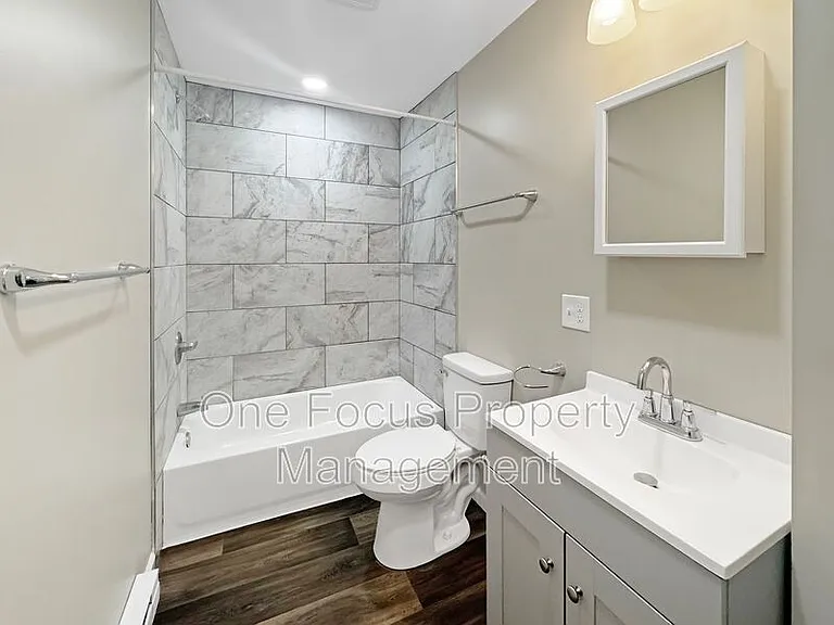 2205 W 4th St #5 — Photo 4