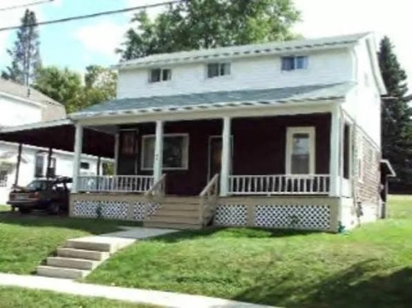 22 Woodland Ave, Wellsboro, PA 16901
