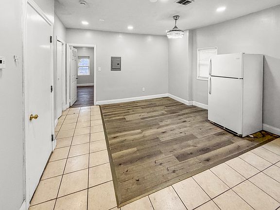 3rd image of 5341 Market St Floor 3