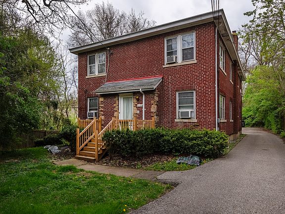 2nd image of 3103 Celeron Ave APT 3