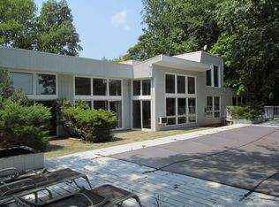 6 Norman Pl, North Castle, NY 10504