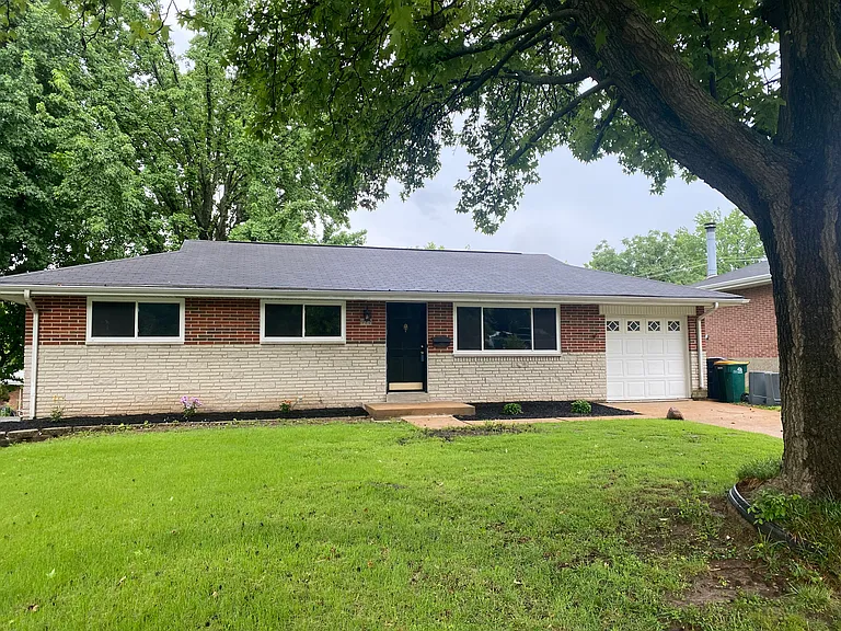 922 Everglade Ct — Photo 1