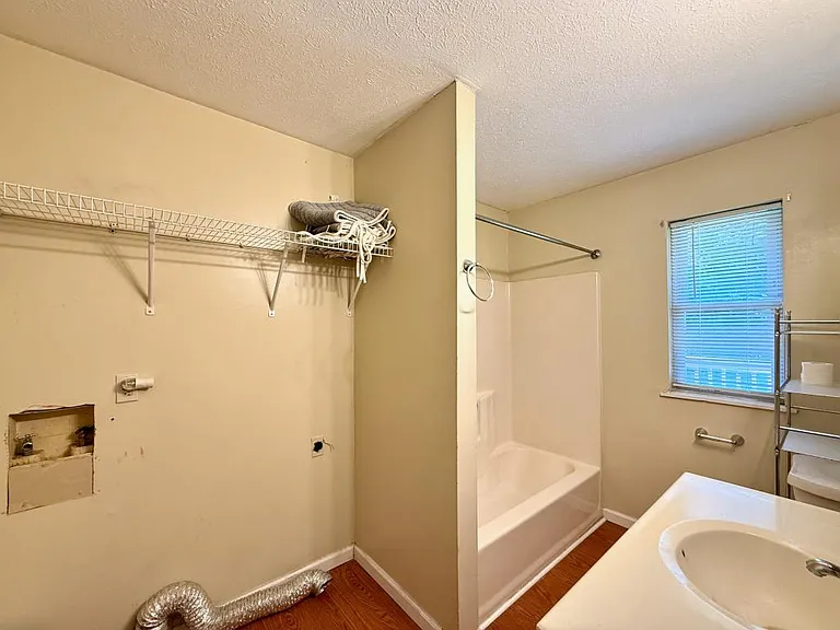 2884 Blue Ridge Dr — Photo 9