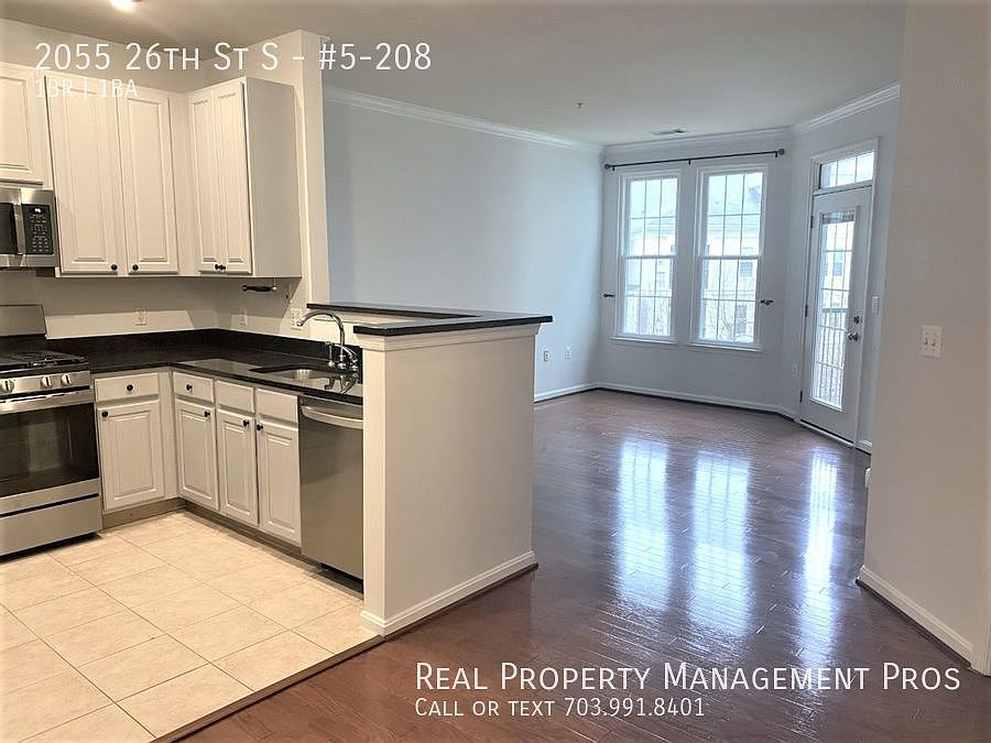 1st image of 2055 26th St S #5-208