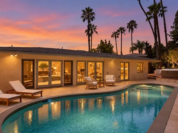 8657 Metz Pl, Los Angeles, CA 90069