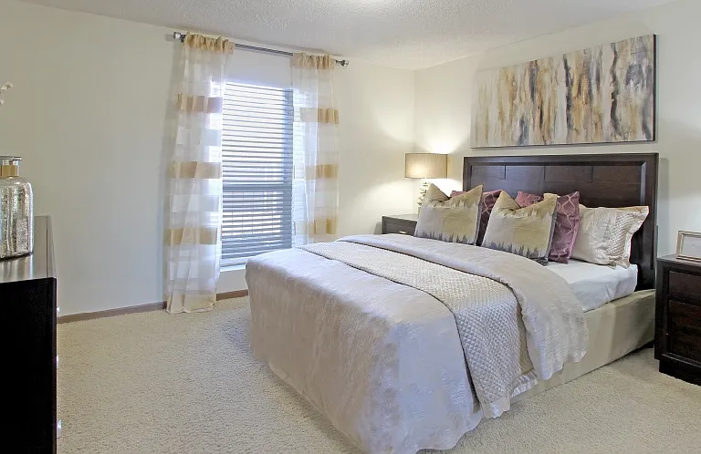 LionsGate Apartments — Photo 7