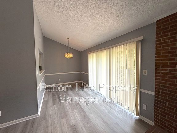 4th image of 5206 Amity Springs Dr