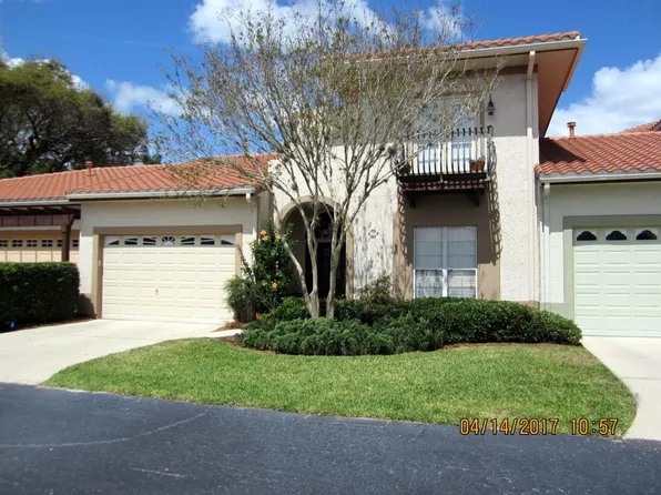 1252 Avenida De Las Casas, Lady Lake, FL 32159