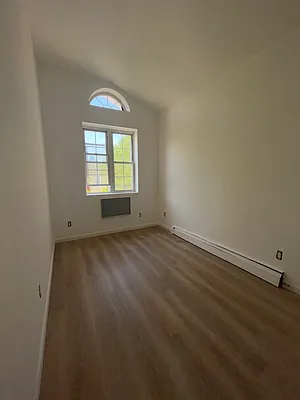 Rented by Hagstrom Management Inc | media 5