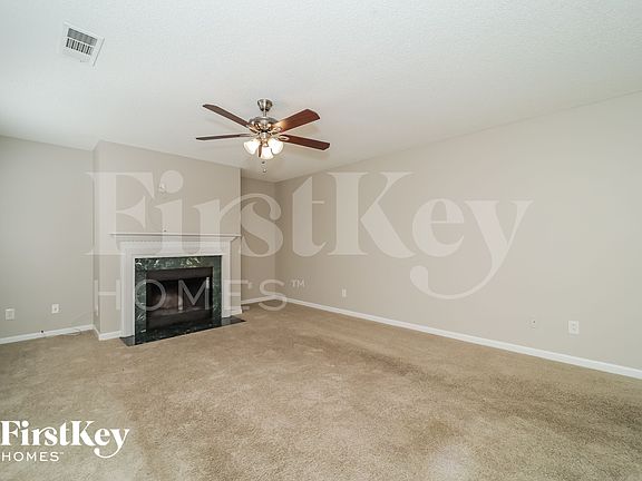 4th image of 1059 Grandview Cir