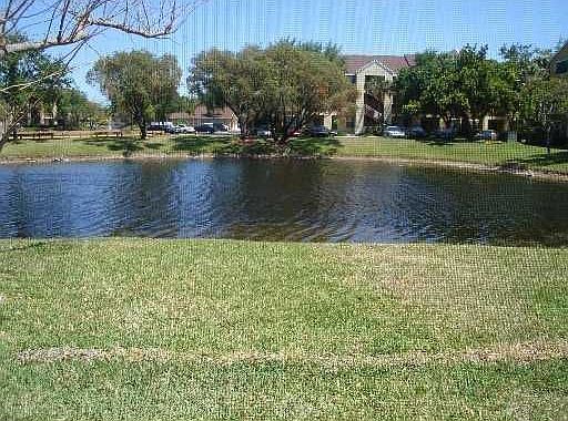8010 Hampton BLvd view