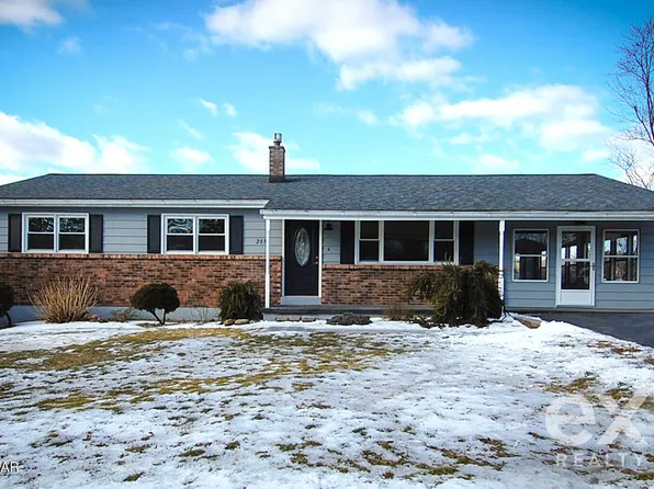 2039 N Konkle Rd, Montoursville, PA 17754