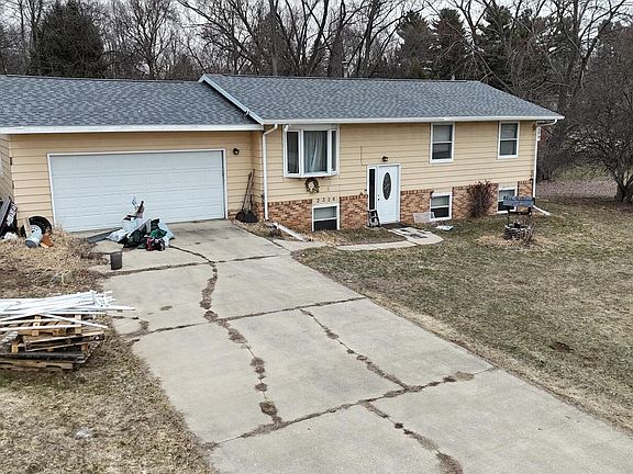 2nd image of 2326 Pioneer Dr