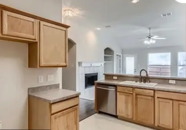 1574 Hansberry Dr — Photo 16