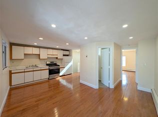 6 Evergreen Sq, Somerville, MA 02143