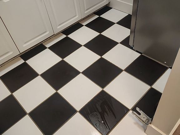 2nd image of 211 Mill St #3