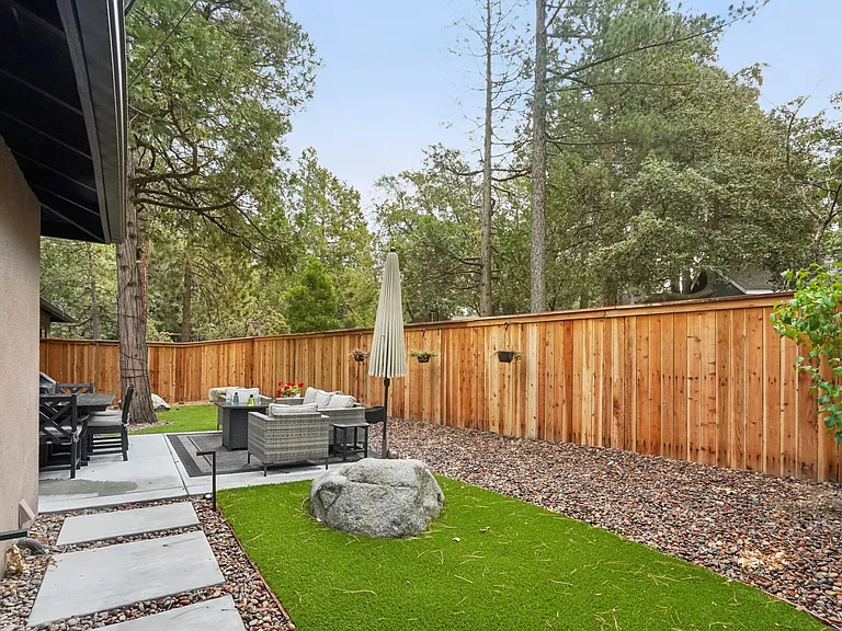 25340 Marion Ridge Dr — Photo 32