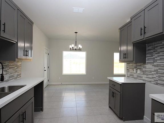 4th image of 3324 E Kidd Ave