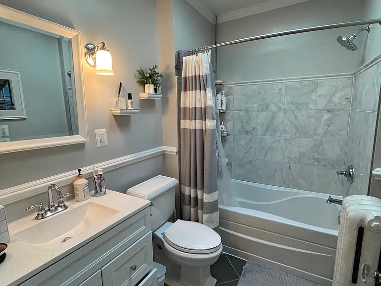1428 Oak St NW — Photo 13