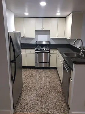 Rented by Mossanen Group | media 38