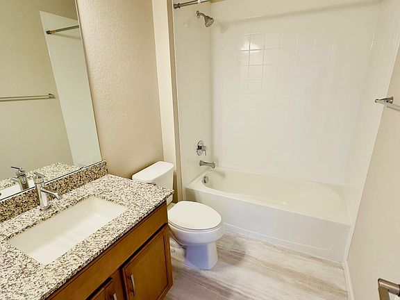 5th image of 9402 E 58th Pl